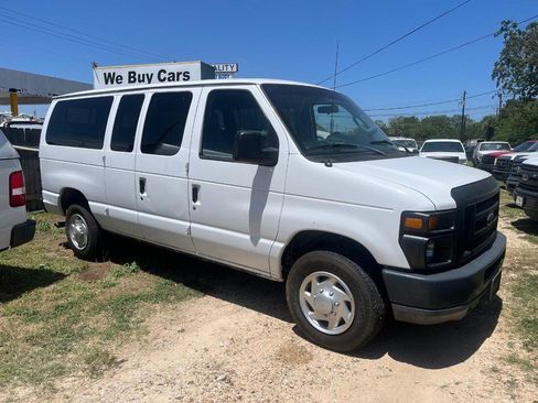 Used 2010 Ford E-350 and Econoline 350 XL RWD image 2