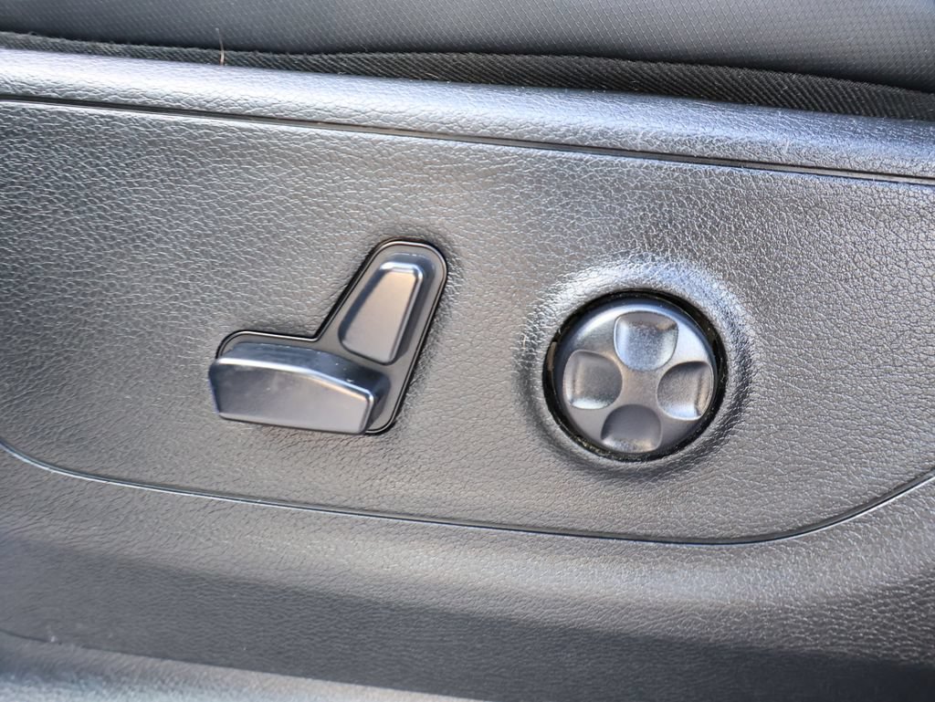 Used 2020 RAM 1500 Rebel w/ Rebel Level 2 Equipment Group AWD/4WD image 14