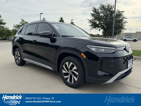 Used 2025 Volkswagen Tiguan S image 33