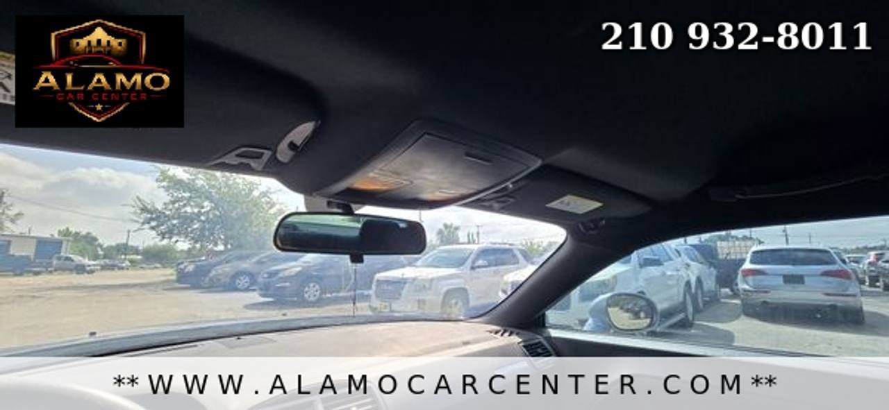 Used 2014 Dodge Challenger SXT RWD image 26