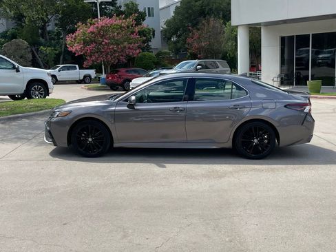 Used 2024 Toyota Camry XSE FWD image 3