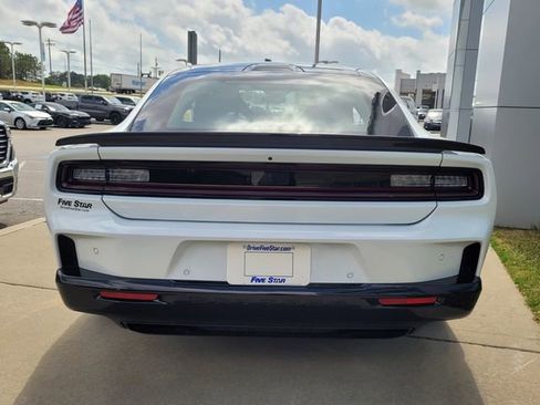 New 2024 Dodge Charger Daytona Scat Pack w/ Plus Group AWD/4WD image 10