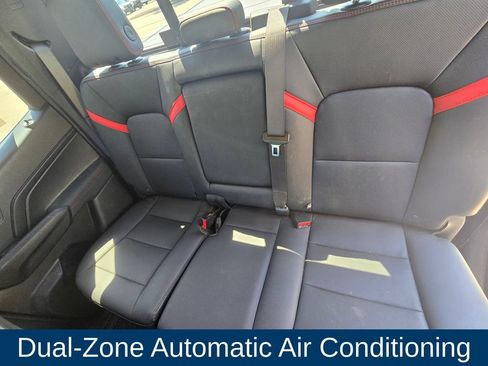 Used 2023 Chevrolet Colorado Z71 w/ Z71 Convenience Package 2 AWD/4WD image 15