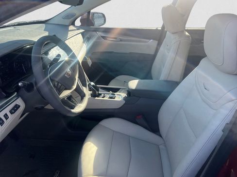 New 2026 Cadillac XT5 Premium Luxury w/ LPO, Floor Liner Package image 7