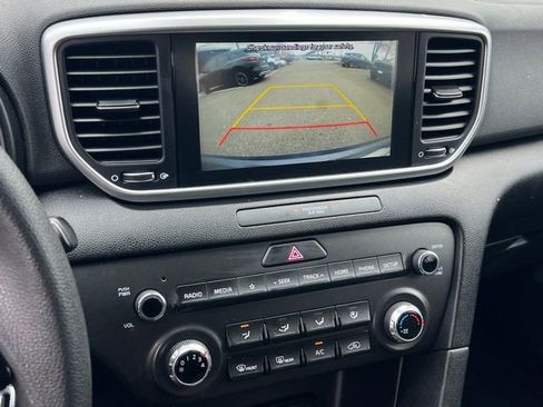 Certified 2020 Kia Sportage LX image 25