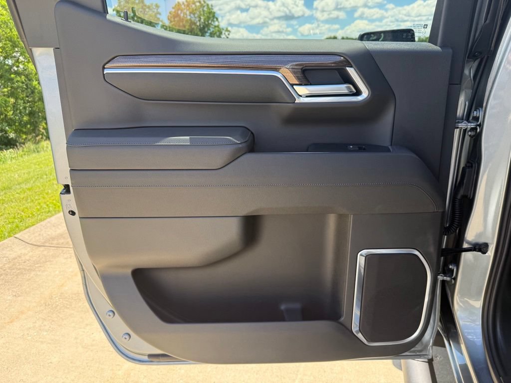 New 2026 Chevrolet Silverado 1500 RST w/ RST Select Package AWD/4WD image 12