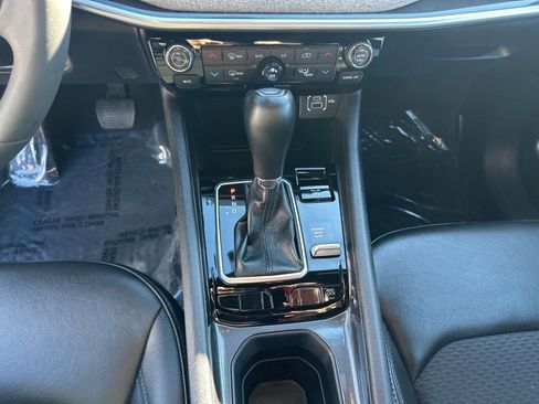 Used 2023 Jeep Compass Latitude w/ Convenience Group image 13