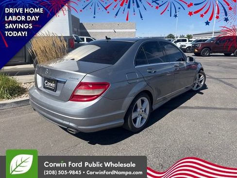 Used 2011 Mercedes-Benz C 300 4MATIC Sedan image 7