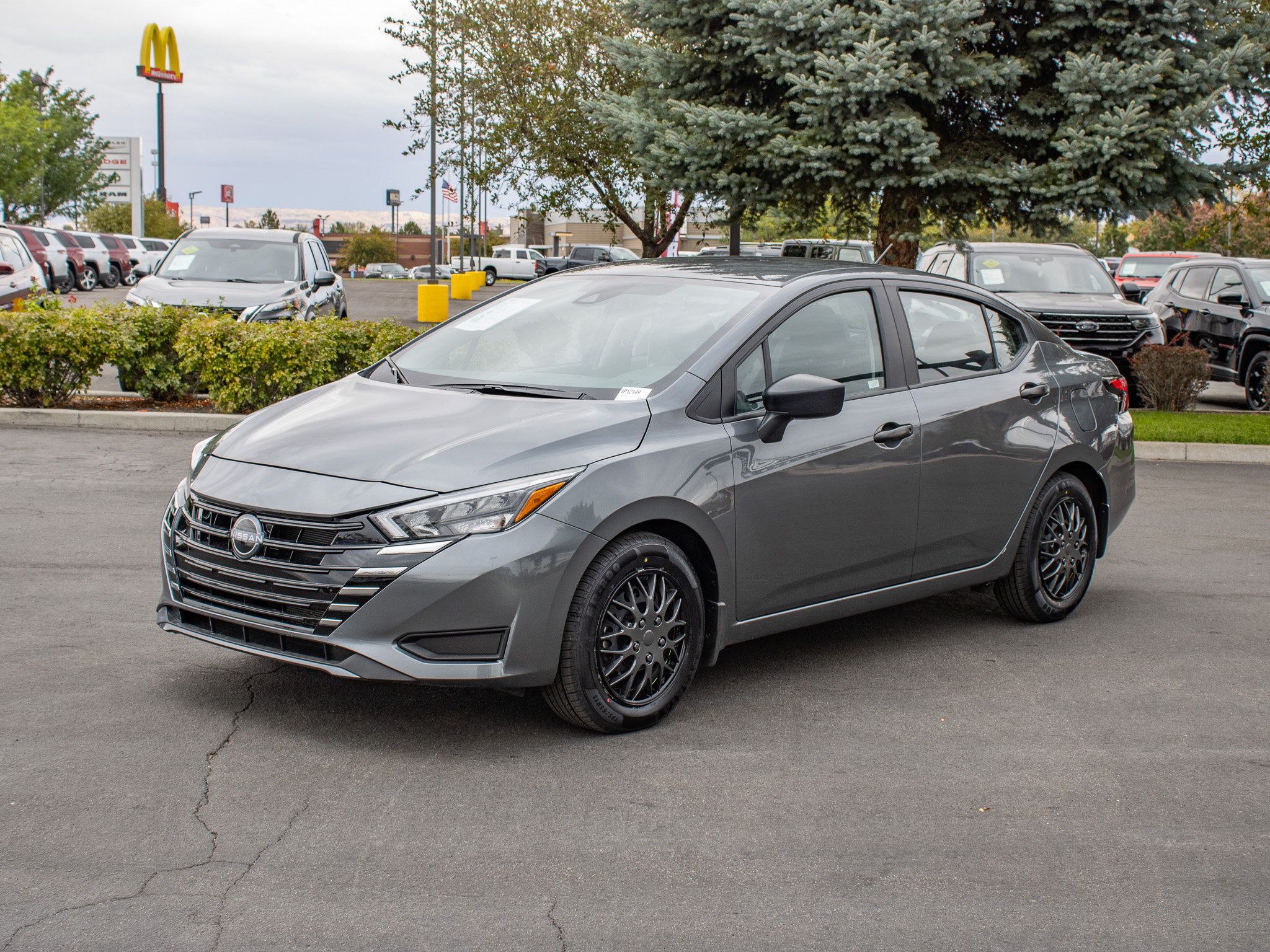 Used 2025 Nissan Versa S w/ Trunk Package FWD image 4