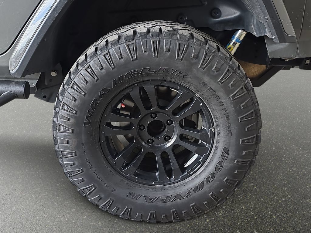 Used 2020 Jeep Wrangler Unlimited Rubicon AWD/4WD image 33