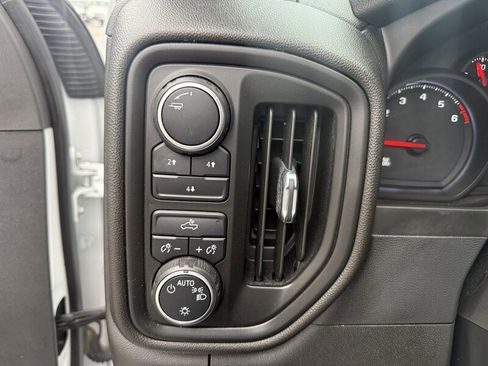 Used 2022 Chevrolet Silverado 2500 W/T w/ WT Fleet Convenience Package AWD/4WD image 25