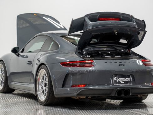 Used 2018 Porsche 911 GT3 RWD image 41