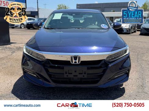 Used 2018 Honda Accord Touring image 2