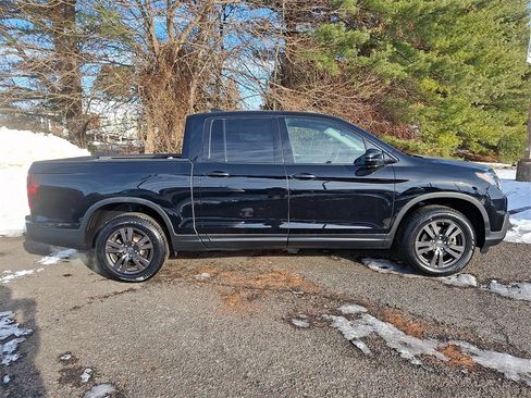 Used 2018 Honda Ridgeline Sport image 7
