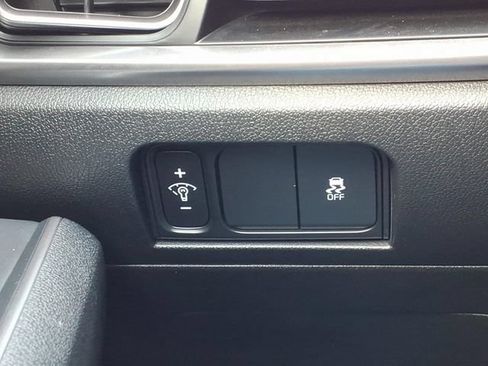 Used 2025 Kia Sorento S w/ Panoramic Sunroof Package FWD image 21