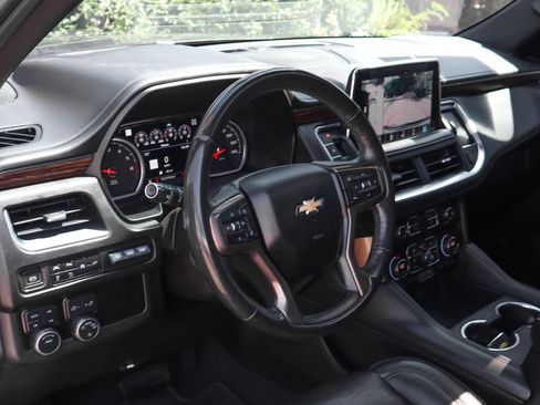Used 2021 Chevrolet Suburban High Country AWD/4WD image 23