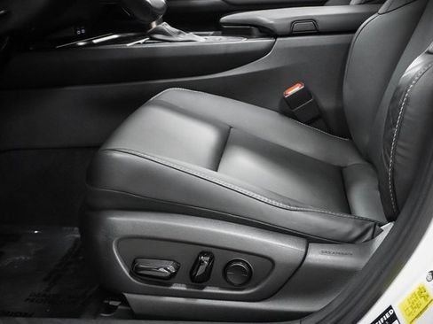 Certified 2024 Lexus UX 250h FWD image 11