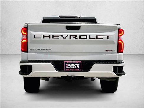 Used 2022 Chevrolet Silverado 1500 RST RWD image 4