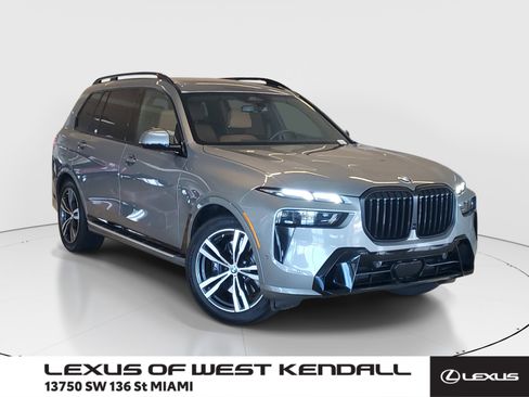 Used 2026 BMW X7 xDrive40i AWD/4WD image 1