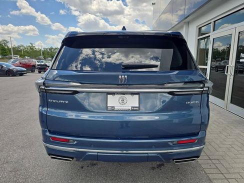 New 2026 Buick Enclave Avenir FWD image 7