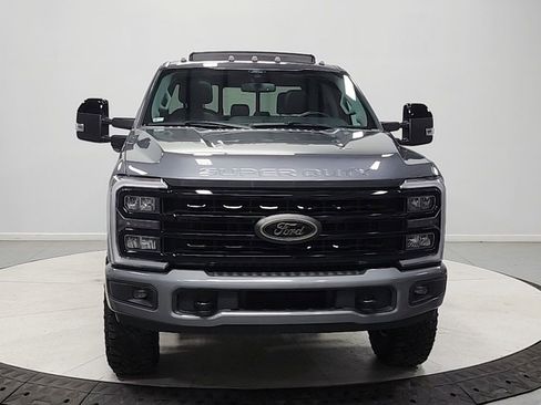 Used 2024 Ford F250 Lariat w/ Tremor Off-Road Package AWD/4WD image 2