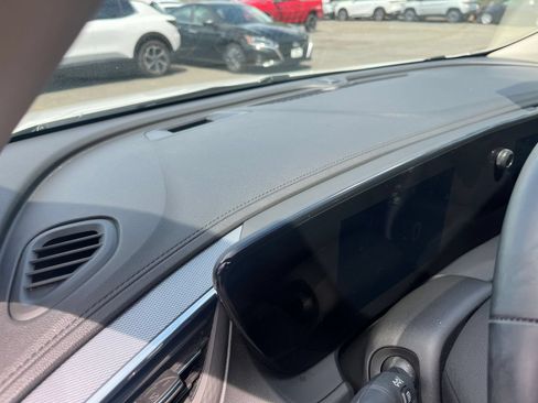 Used 2025 Buick Encore GX Preferred FWD image 35