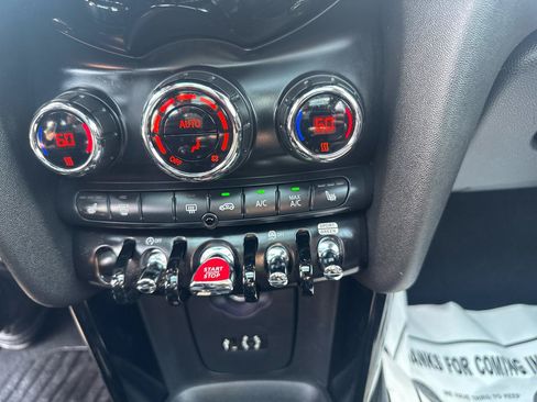 Used 2018 MINI Cooper S FWD image 34