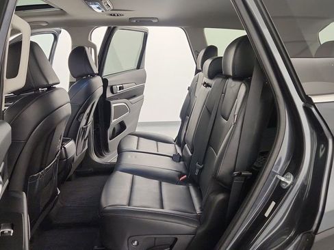 Used 2023 Kia Telluride EX image 31