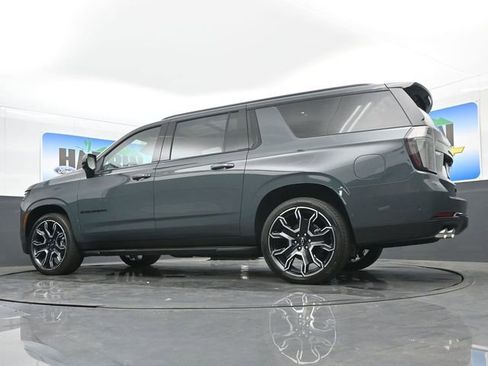 New 2026 Chevrolet Suburban RST w/ Advanced Technology Package AWD/4WD image 22