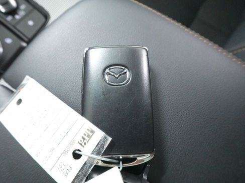 Used 2025 MAZDA CX-70 Plug-In Hybrid w/ Premium Pkg AWD/4WD image 23