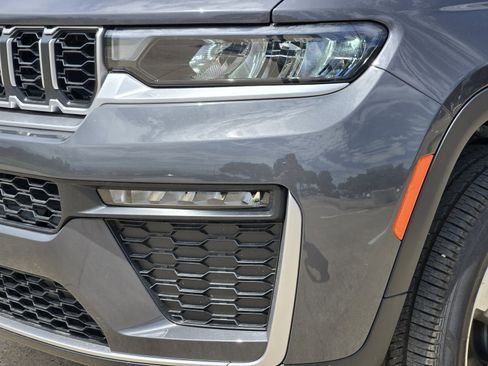 New 2026 Jeep Grand Cherokee L Limited RWD image 10