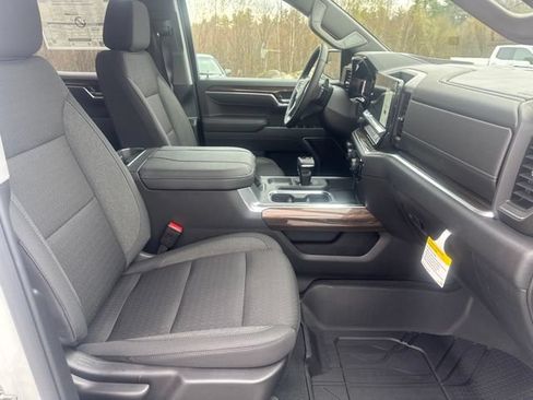 New 2026 Chevrolet Silverado 1500 RST w/ Redline Edition AWD/4WD image 39