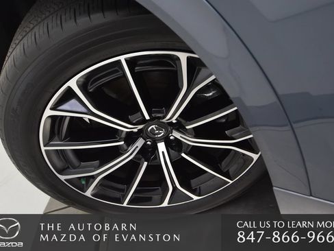 Certified 2025 MAZDA CX-70 3.3 Turbo S w/ Premium Plus AWD/4WD image 40
