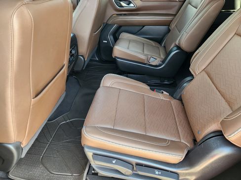 Used 2022 Chevrolet Suburban High Country w/ Max Trailering Package AWD/4WD image 30