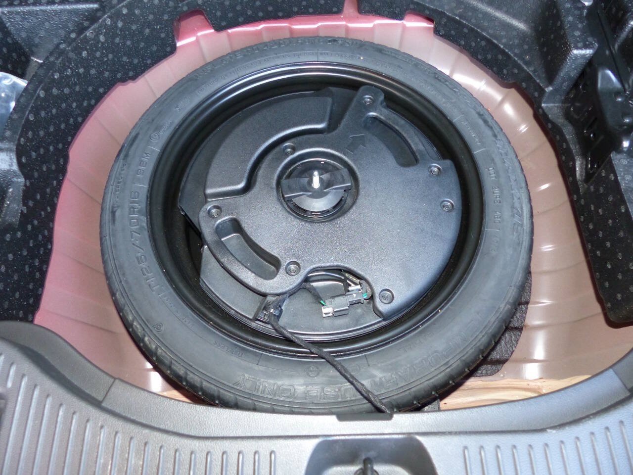 Used 2019 Buick Encore Sport Touring w/ Safety Package FWD image 30