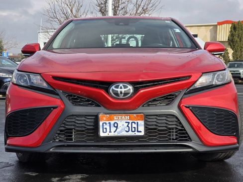 Used 2021 Toyota Camry SE w/ Cold Weather Package AWD/4WD image 16