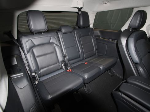 New 2026 Lincoln Navigator Reserve AWD/4WD image 31