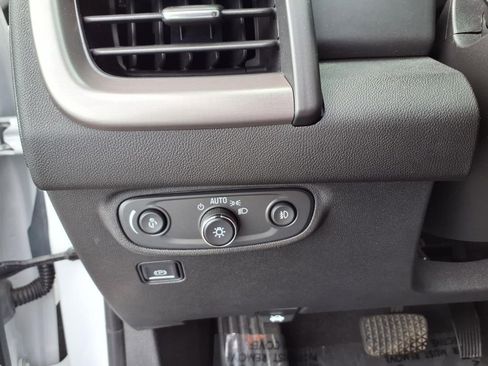 Used 2022 GMC Terrain AT4 image 14