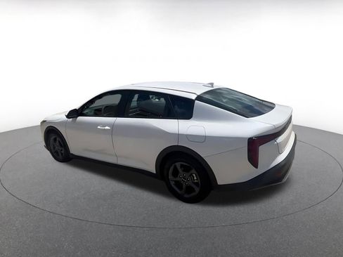 Used 2025 Kia K4 LXS image 11
