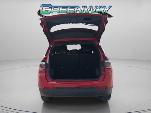 Used 2023 Jeep Compass Latitude AWD/4WD image 10