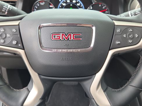 Used 2023 GMC Acadia Denali w/ Denali Ultimate Package image 16