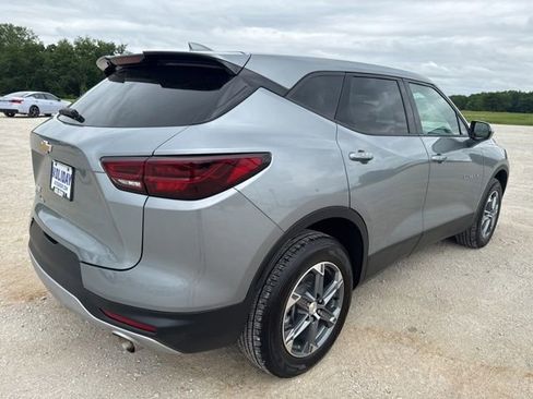 Used 2025 Chevrolet Blazer LT AWD/4WD image 7