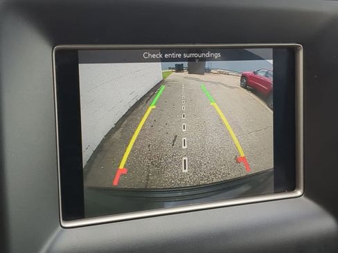 Used 2019 Jeep Grand Cherokee Laredo AWD/4WD image 28