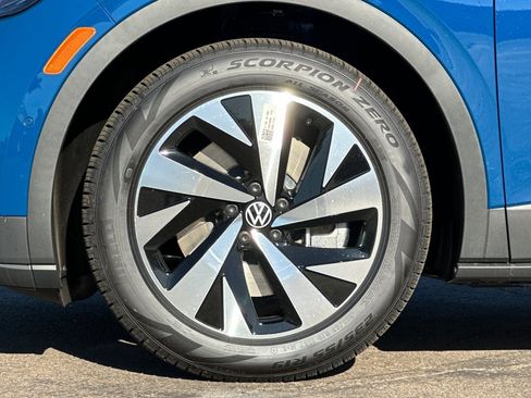 New 2026 Volkswagen ID.4 Pro RWD image 26