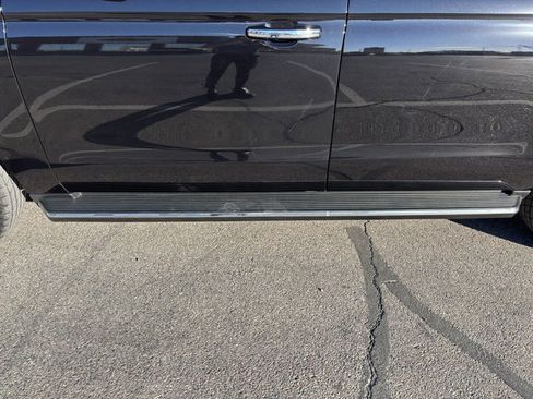 Used 2022 Ford Expedition Max Limited image 14