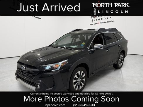 Used 2025 Subaru Outback Touring XT AWD/4WD image 1