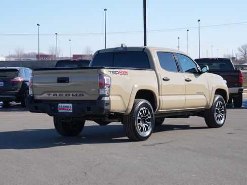 Used 2020 Toyota Tacoma TRD Sport w/ TRD Premium Sport Package image 3