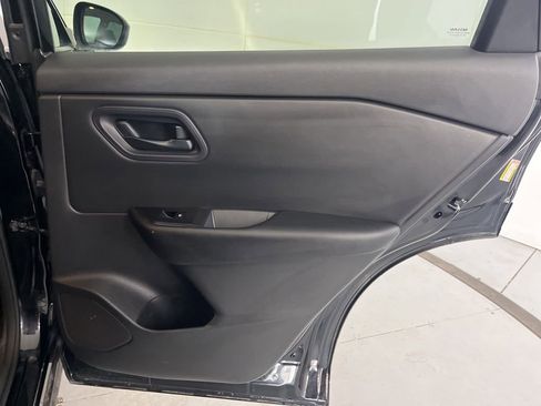 Used 2024 Nissan Rogue S AWD/4WD image 28