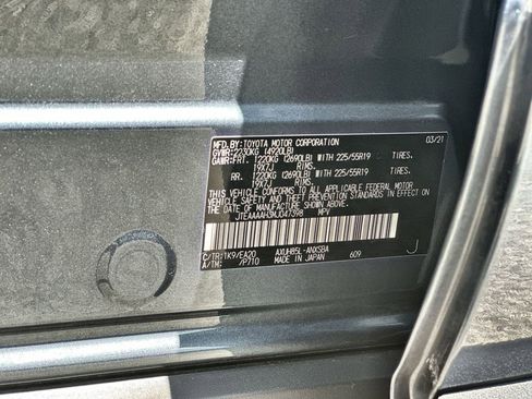 Used 2021 Toyota Venza Limited image 33