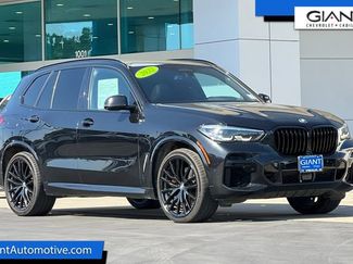 Used 2022 BMW X5 xDrive40i w/ M Sport Package AWD/4WD video 1